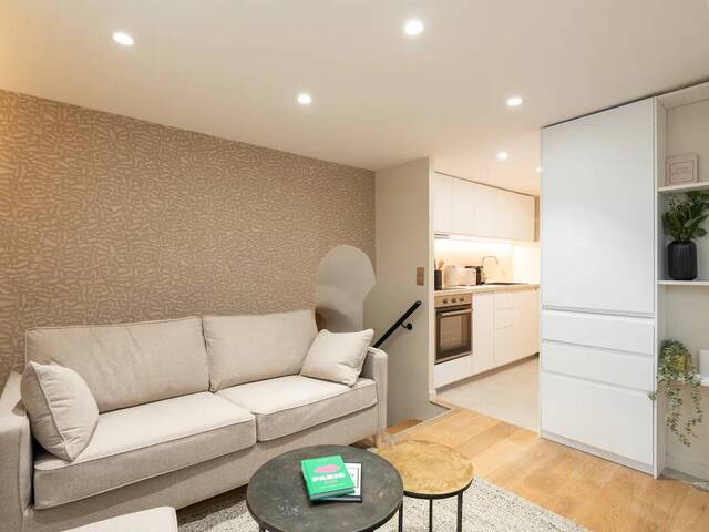 #0337 - Apartment for Rent in Paris - Île-de-France - 1